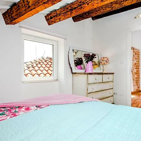 Casa Alek Apartment *