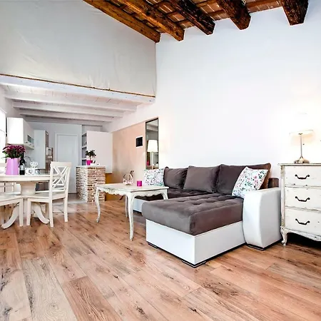 Casa Alek