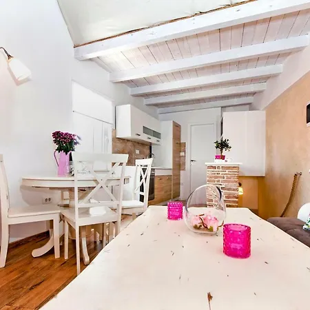 Casa Alek شقة *